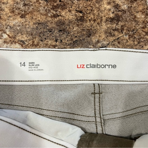 Liz Claiborne Gray/Tan Casual Pants size 14 mid rise - Picture 6 of 9